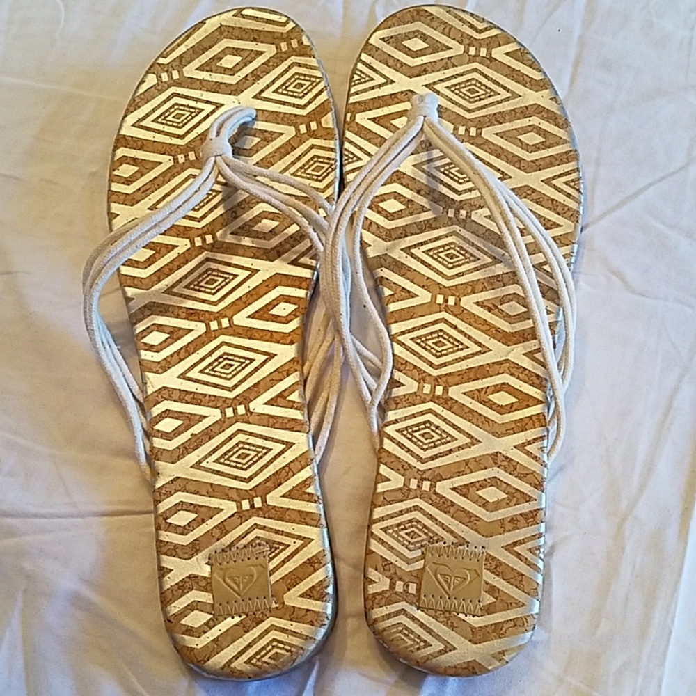 NWOT Roxy Flip Flops